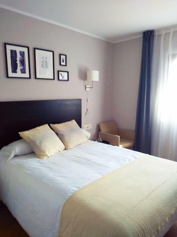 Apartamentos Prestin Onís エクステリア 写真